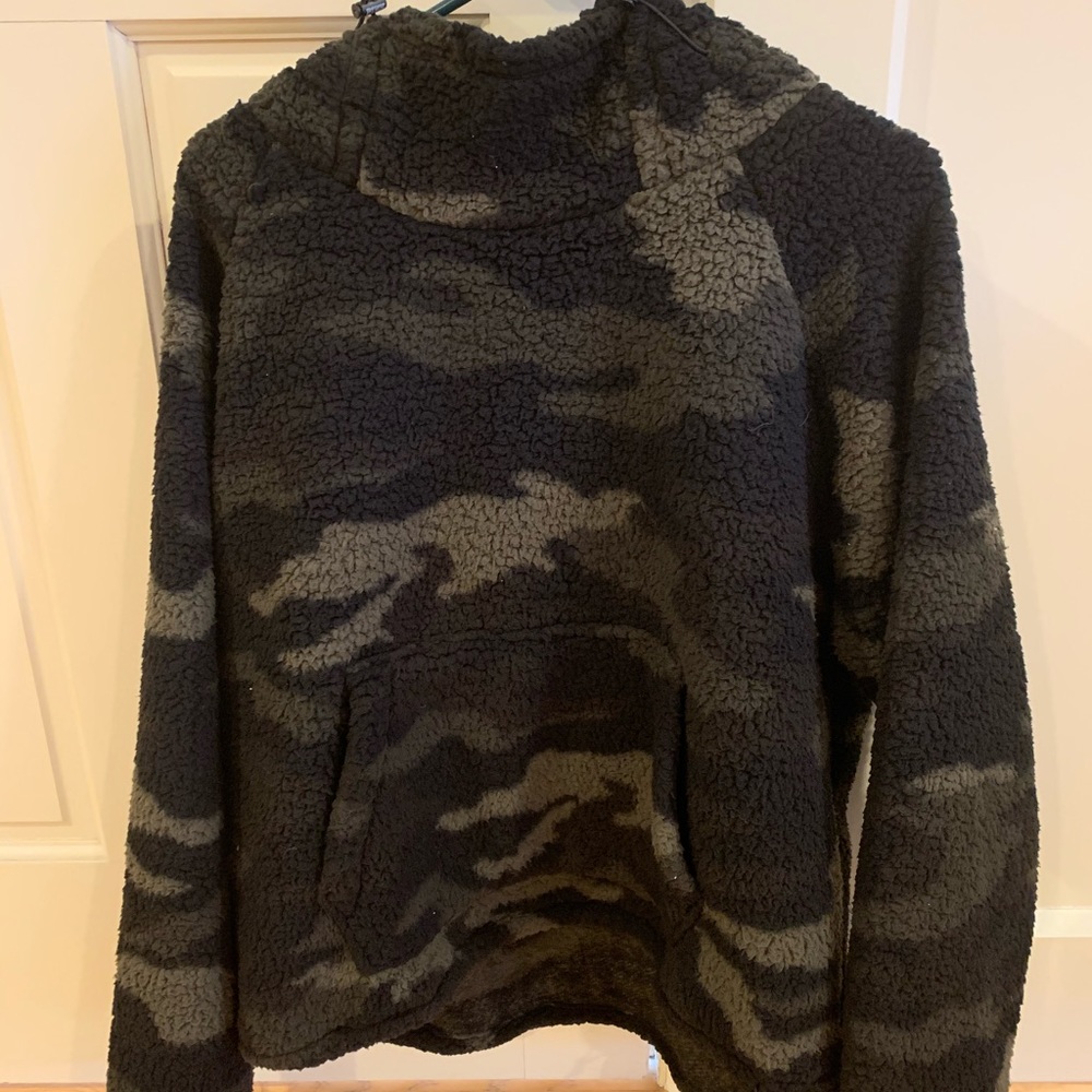 Victoria’s Secret Pink Sherpa Funnel Neck Pullover